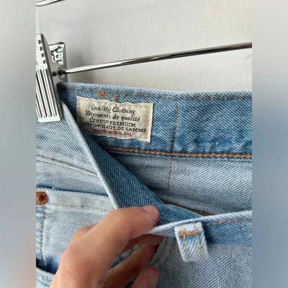 Levi’s 501 men’s straight  leg jeans light wash - Picture 3 of 9